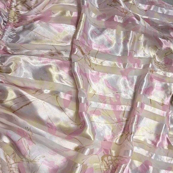 Vintage Floral Pink and White Dress - Picture 6 of 15